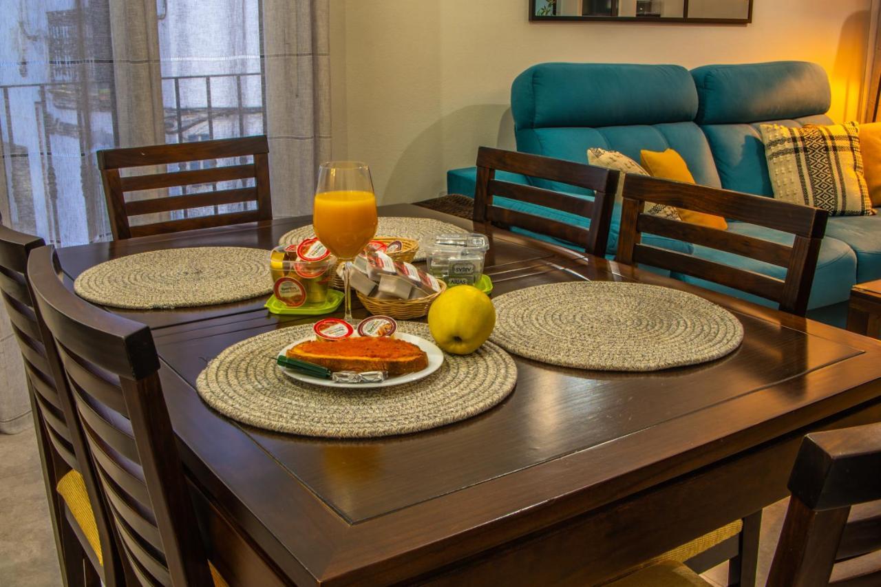Fuentes de León Apartamentos Turisticos El Altozano מראה חיצוני תמונה